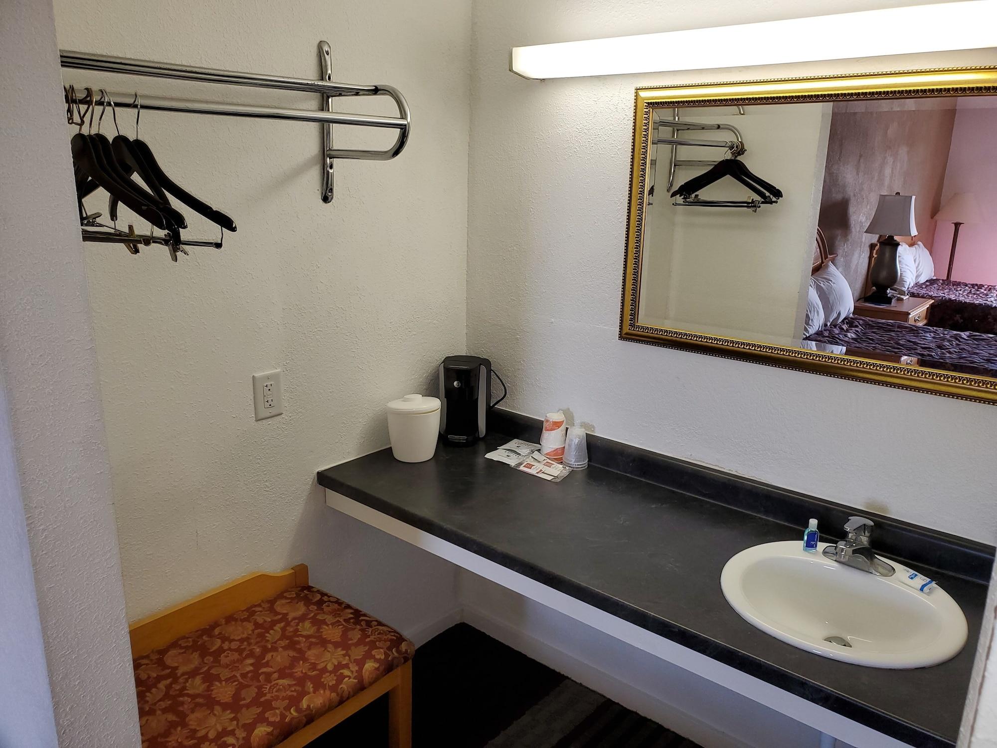 Rodeway Inn Brazil Eksteriør billede