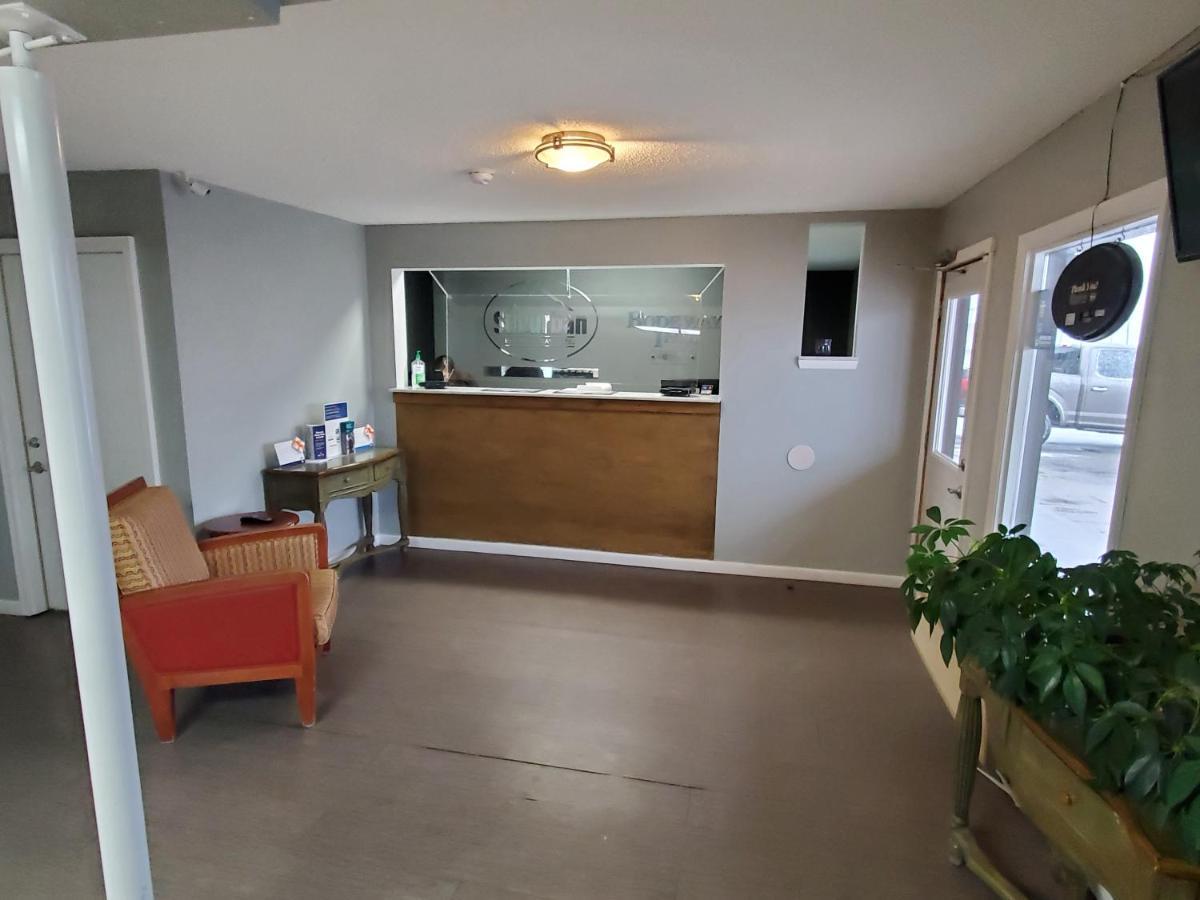 Rodeway Inn Brazil Eksteriør billede